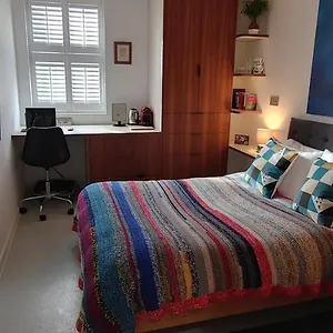Comfortable With Ensuite London